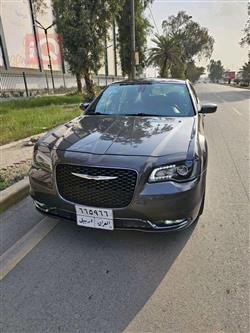 کرایسلەر 300